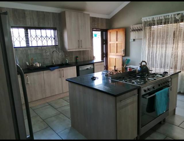 3 BEDROOM HOUSE FOR SALE IN CASSELDALE